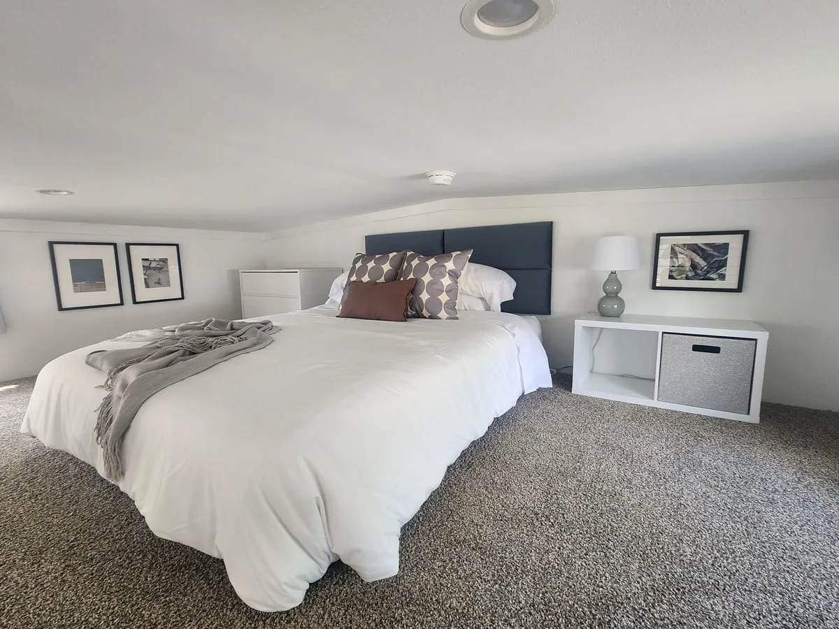 Villa 110: loft interior